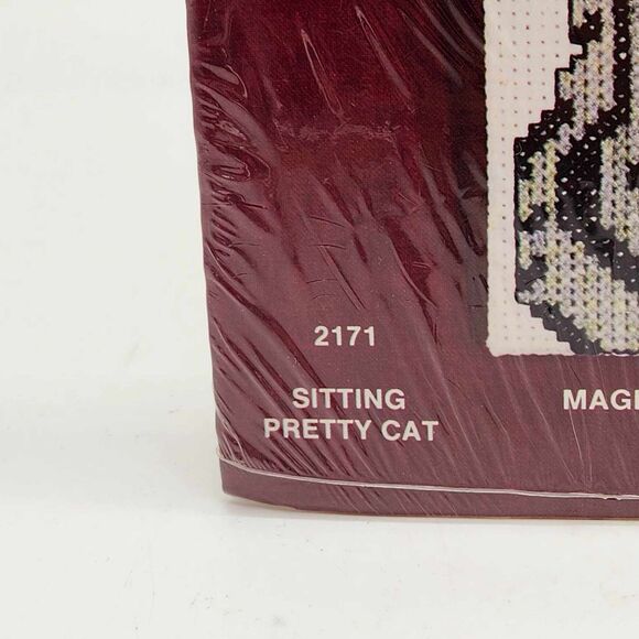 Sitting Pretty Cat Picture Frame Cross Stitch Kit #2171 Heart Kitty New Berlin - Picture 2 of 5